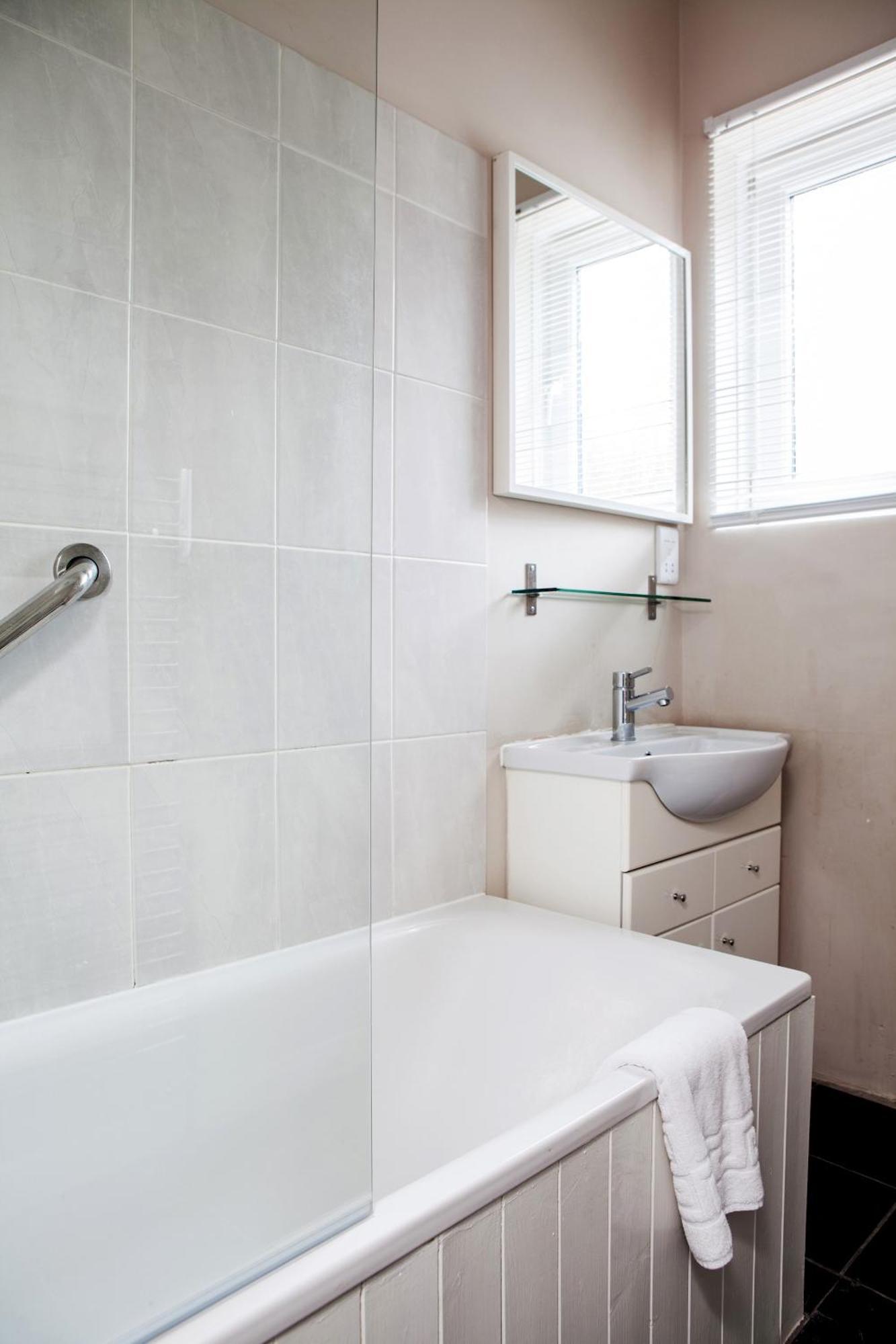 Madison Hill - Bedford Hill 1 - One Bedroom Flat London Ngoại thất bức ảnh